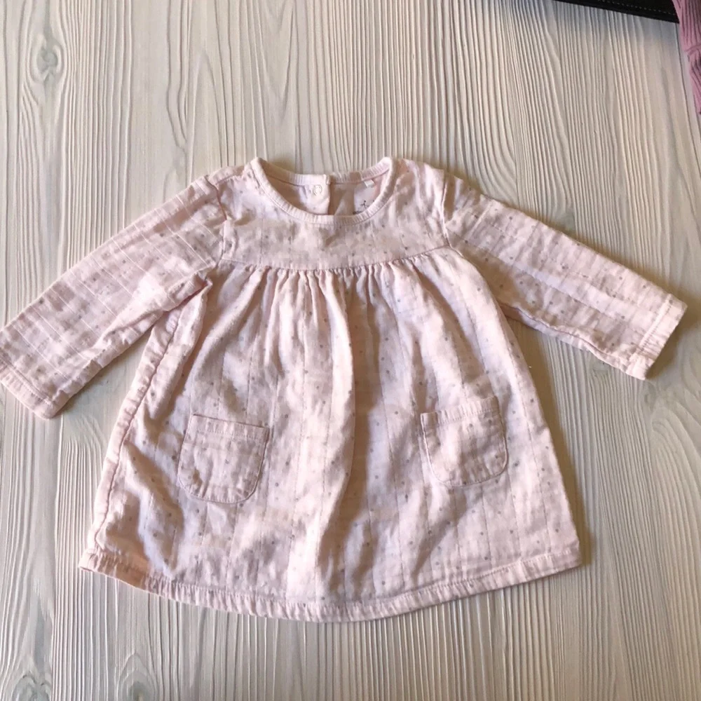 Dress - Picture 1 of 3